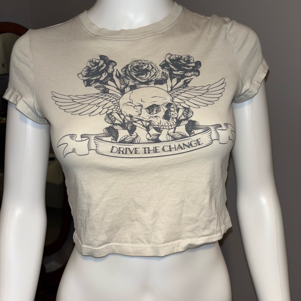 H&M Beige Graphic Crop Top